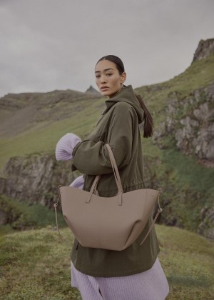Cyme Polene Textured Taupe | CZ W9882N