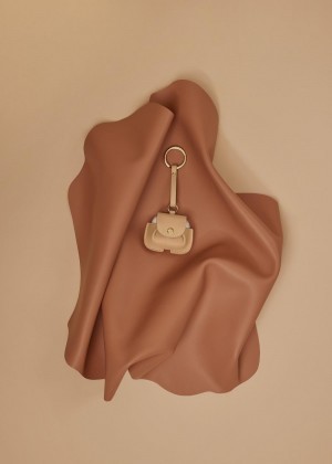 Kroužek na klíče Polene Airpods Duo Sand | CZ H9740A