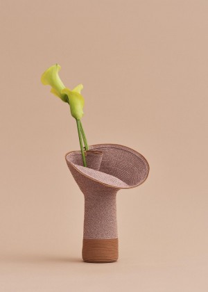Mobje Polene Nano Lapel Vase Camel | CZ F9763D