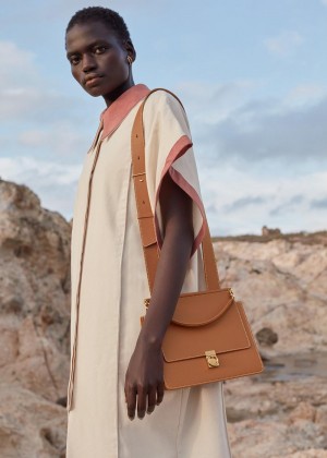 Numéro Sept Polene Textured Camel | CZ U9939Z